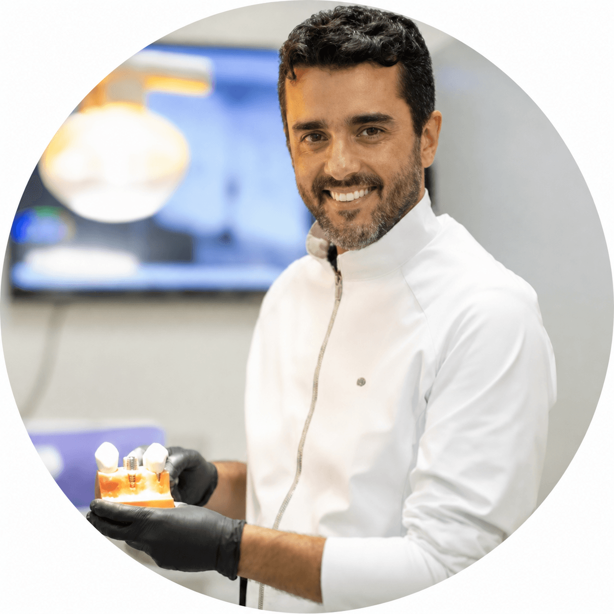 Dr. Dilson Coimbra em ambiente clínico